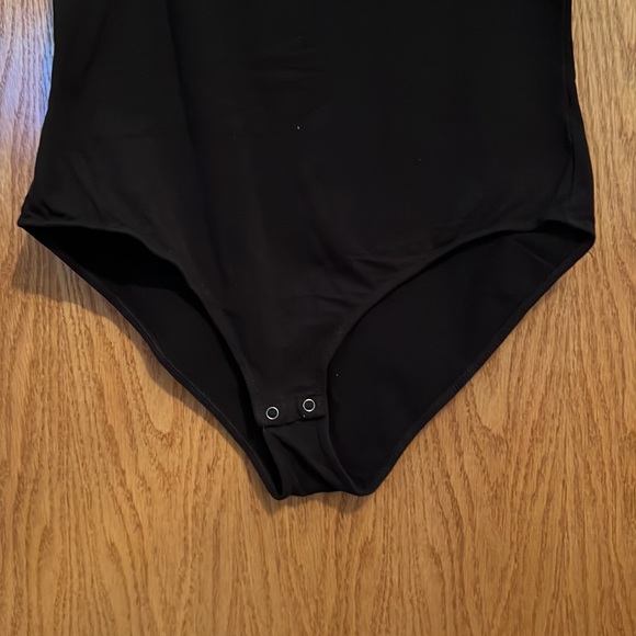 Maurices basic bodysuit - size medium - Picture 4 of 5